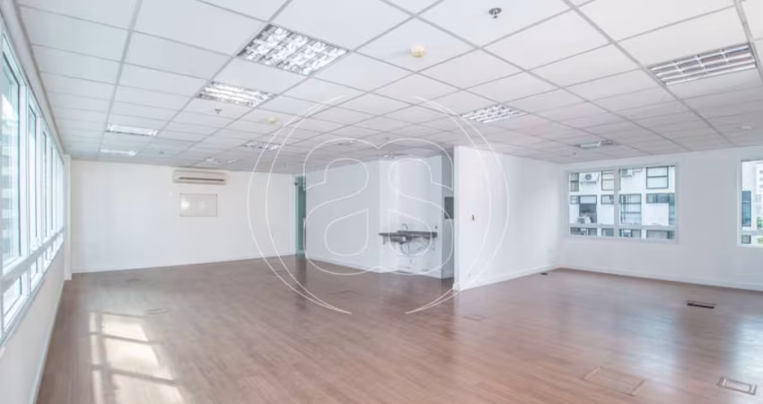 CONJUNTO COMERCIAL PARAÍSO 82M²