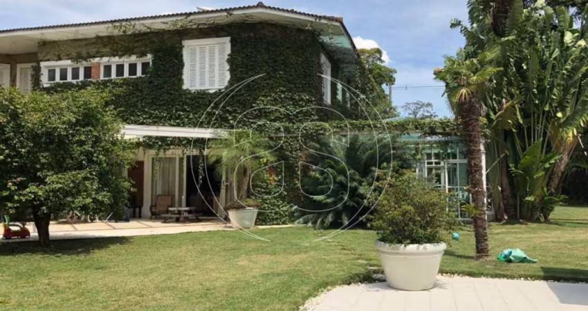 Casa de altíssimo padrão com 1100m² de área construído à venda no Alto da Boa Vista, São Paulo - SP