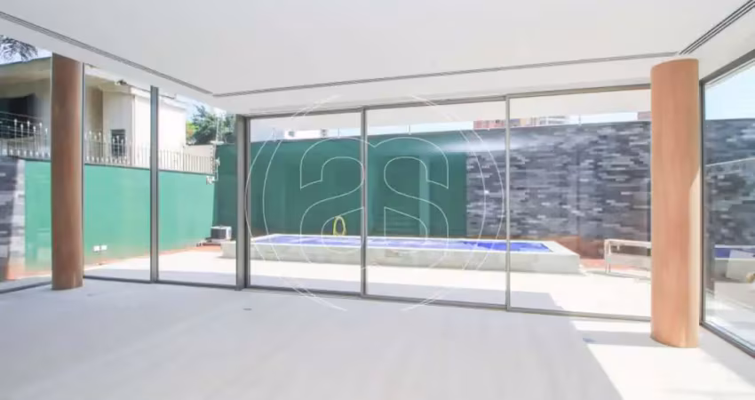 Casa em condomínio fechado de Altíssimo Padrão à venda, 779 M² Úteis.