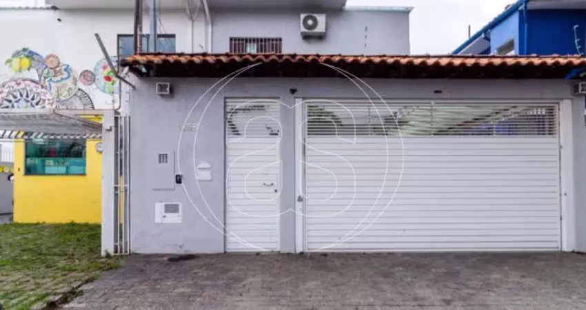 Casa com 2 quartos à venda na Avenida dos Imarés, 968, Moema, São Paulo