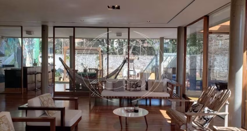 Casa de Condomínio - Jardim dos Estados