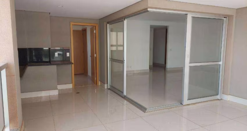 Apartamento 3 suítes, living 3 ambientes, varanda gourmet, 4 garagens, 245 m² úteis.