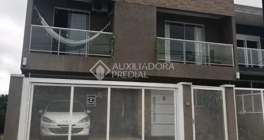 Casa em condomínio fechado com 3 quartos à venda na Rua Verdes Campos, 660, Mário Quintana, Porto Alegre