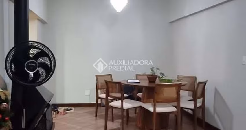Apartamento com 2 quartos à venda na Avenida Cristóvão Colombo, 2081, Floresta, Porto Alegre
