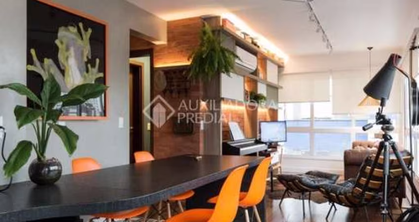 Apartamento com 2 quartos à venda na Rua Castro Alves, 1125, Independência, Porto Alegre