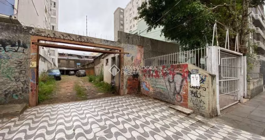 Terreno à venda na Avenida Venâncio Aires, 483, Santana, Porto Alegre