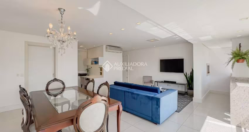Apartamento com 3 quartos à venda na Rua Doutor João Satt, 25, Jardim Europa, Porto Alegre