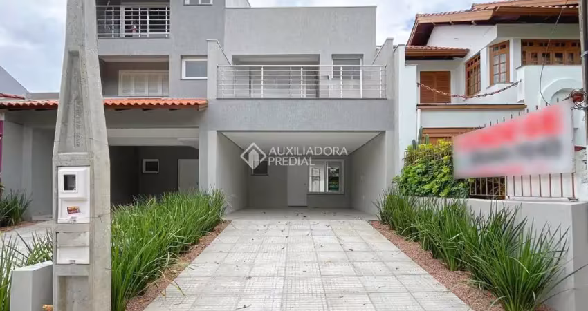 Casa com 2 quartos à venda na Rua Ari Peixoto Martins, 154, Espírito Santo, Porto Alegre