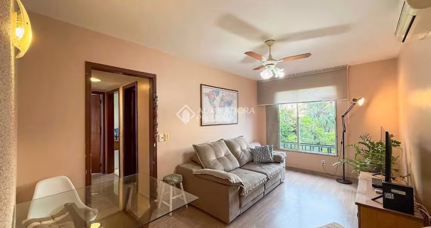 Apartamento com 2 quartos à venda na Rua Ramiro Barcelos, 1735, Independência, Porto Alegre