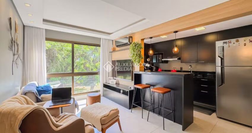 Apartamento com 2 quartos à venda na Rua Kiev, 46, Passo da Areia, Porto Alegre