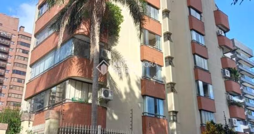 Apartamento com 3 quartos à venda na Rua Cônego Viana, 65, Rio Branco, Porto Alegre