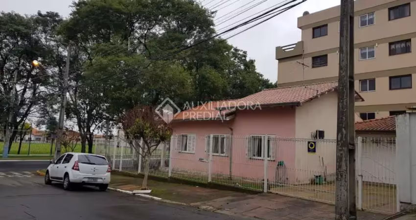 Casa em condomínio fechado com 3 quartos à venda na Rua Luiz de Camões, 273, Centro, Canoas