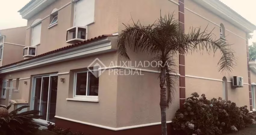 Casa em condomínio fechado com 5 quartos à venda na Avenida Paraguassu, 725, Centro, Xangri-Lá