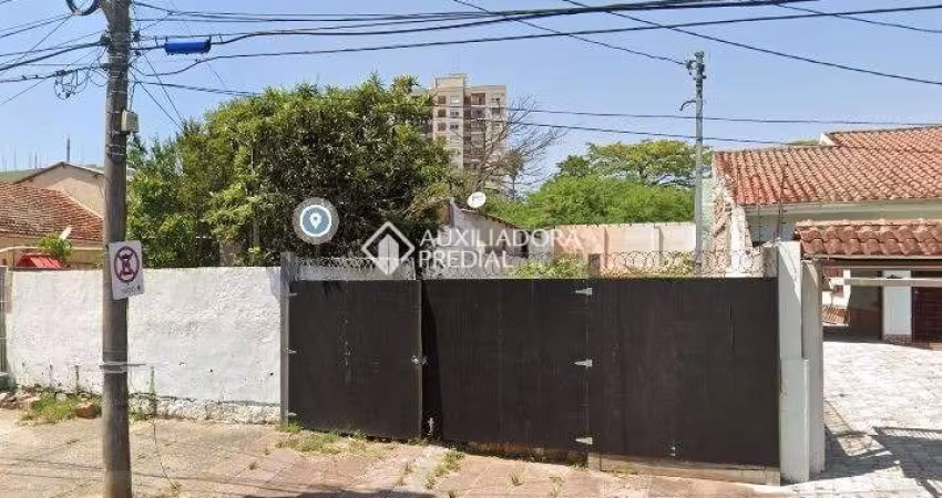 Terreno à venda na Rua Paulino Azurenha, 1372, Partenon, Porto Alegre