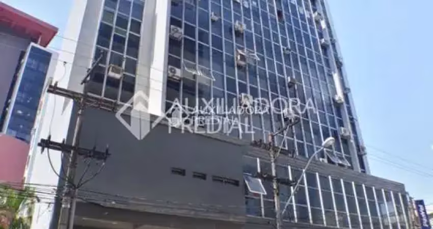 Sala comercial à venda na Avenida Pedro Adams Filho, 5573, Centro, Novo Hamburgo