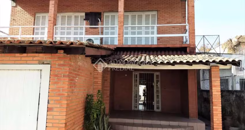 Casa em condomínio fechado com 3 quartos à venda na Rua Coronel Neves, 472, Medianeira, Porto Alegre
