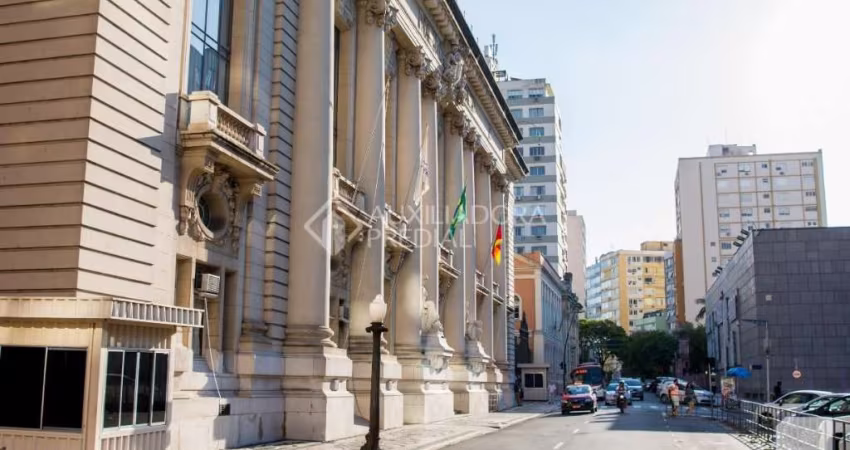 Apartamento com 2 quartos à venda na Rua Duque de Caxias, 798, Centro Histórico, Porto Alegre