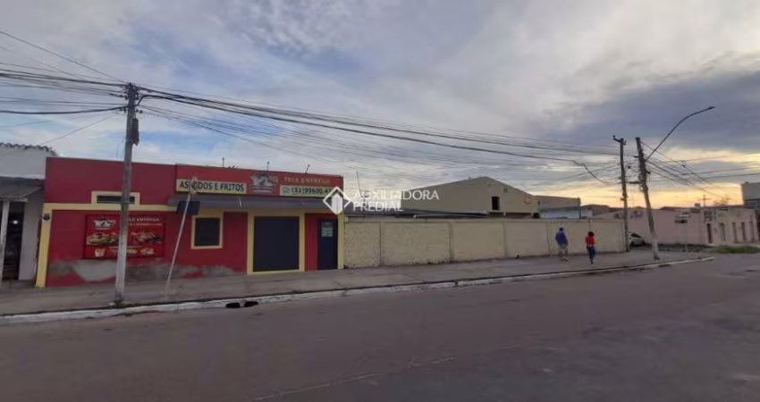Casa comercial à venda na Rua Princesa Isabel, 213, Sumaré, Alvorada