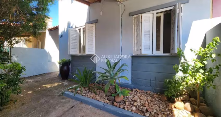 Casa com 3 quartos à venda na Rua Colibris, 328, Jardim Algarve, Alvorada