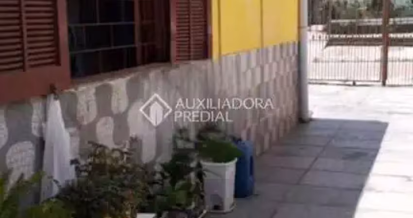 Casa com 4 quartos à venda na Rua Cento e Trinta e Cinco, 385, Jardim Algarve, Alvorada