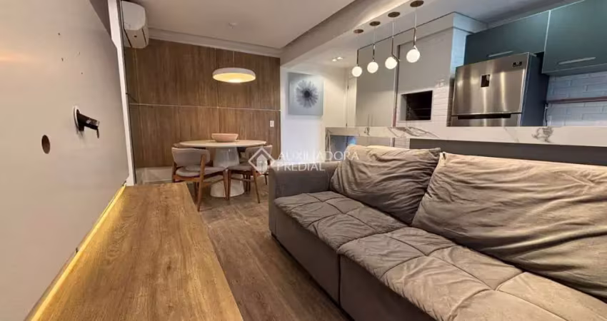 Apartamento com 2 quartos para alugar na Rua São Josemaria Escriva, 669, Jardim do Salso, Porto Alegre