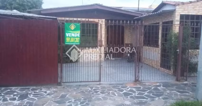 Casa em condomínio fechado com 4 quartos à venda na Rua Madre Teresa de Jesus Gerhardinger, 99, Rubem Berta, Porto Alegre