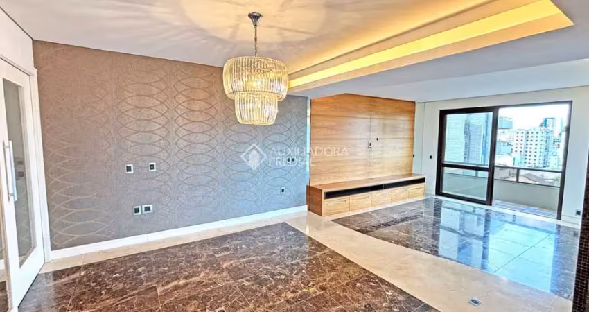 Apartamento com 4 quartos à venda na Rua Antônio de Castro Alves, 385, Madureira, Caxias do Sul
