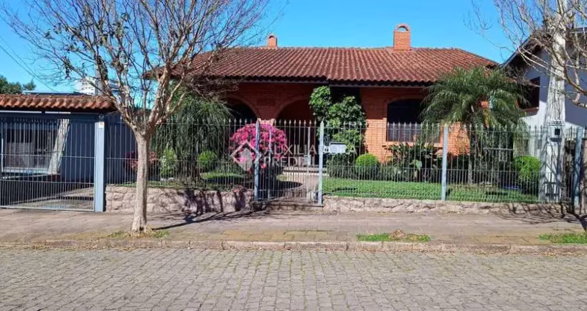 Casa com 3 quartos à venda na Rua Angelo Corso, 1062, Petrópolis, Caxias do Sul