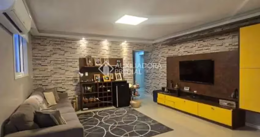 Apartamento com 4 quartos à venda na Avenida Júlio de Castilhos, 4485, Centro, Caxias do Sul