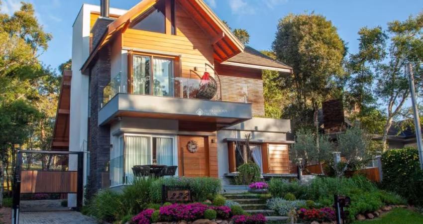 Casa com 3 quartos à venda na PESSEGUEIRO, 222, Carniel, Gramado