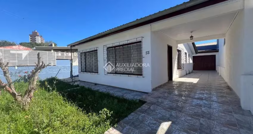Casa com 2 quartos à venda na Rua Oswaldo Poeta, 33, Centro, Guaíba