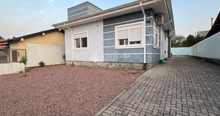 Casa com 2 quartos à venda na Rua Jaime Caetano Braum, 98, Jardim dos Lagos, Guaíba