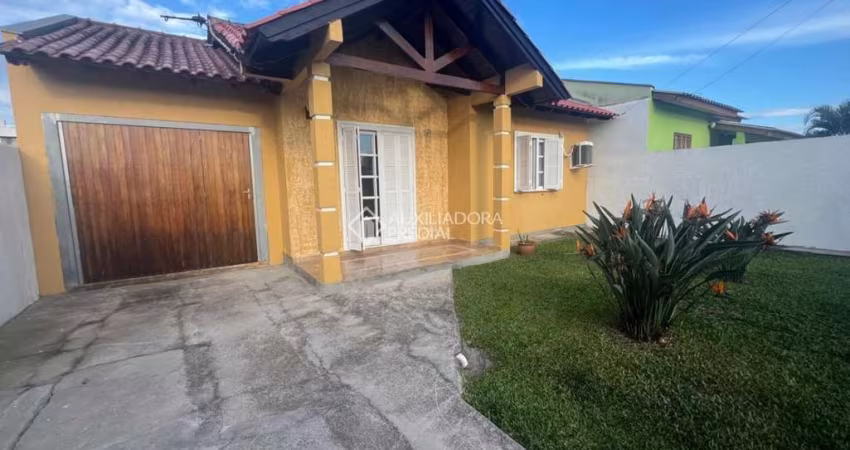 Casa com 2 quartos à venda na Rua Dezessete de Dezembro, 30, Jardim dos Lagos, Guaíba