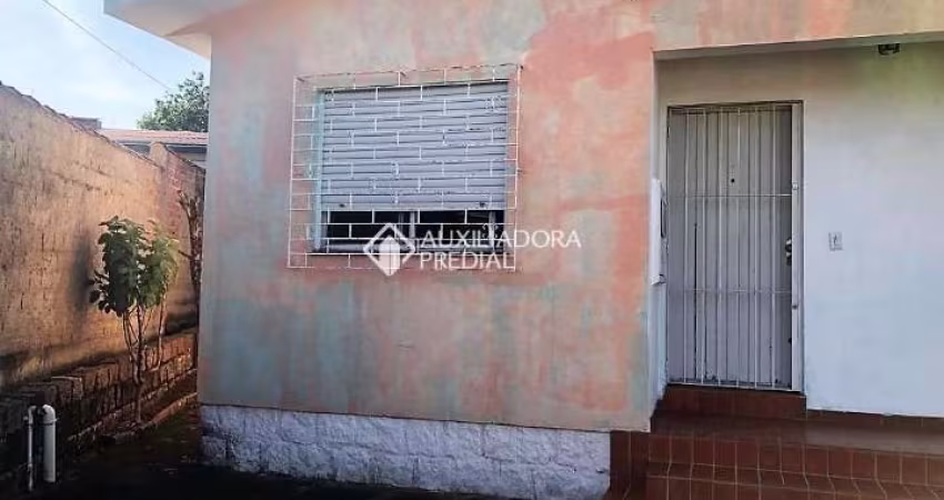 Casa com 3 quartos à venda na Rua Pedro Álvares Cabral, 76, Nossa Senhora das Graças, Canoas