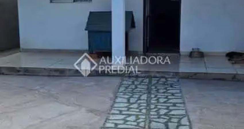 Casa com 2 quartos à venda na Rua Califórnia, 148, Mato Grande, Canoas