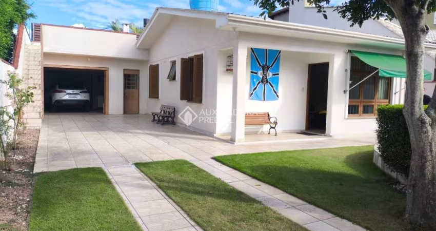 Casa com 3 quartos à venda na Rua Mem de Sá, 503, Nossa Senhora das Graças, Canoas