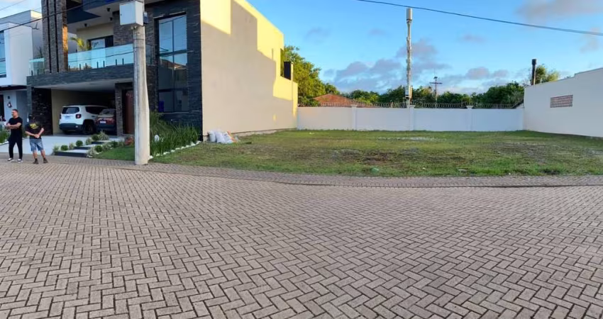 Terreno em condomínio fechado à venda na Rua Dom João Becker, 1910, Fátima, Canoas