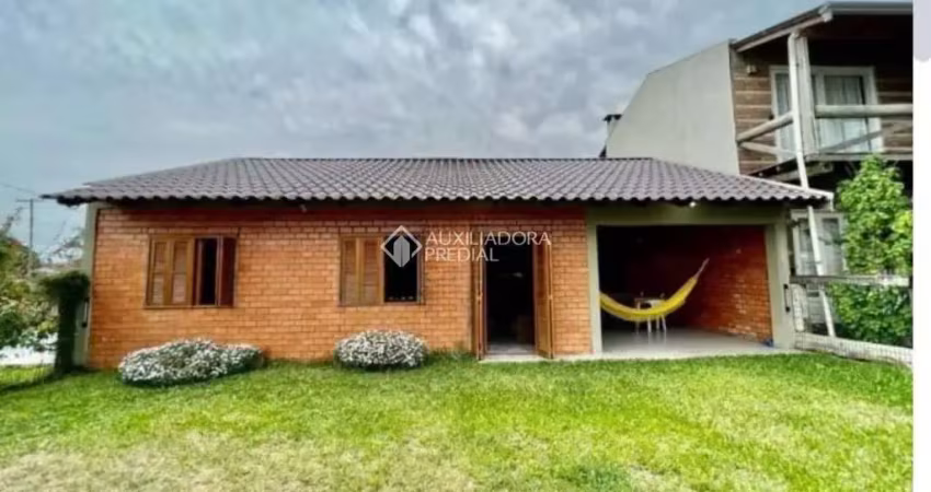 Casa com 3 quartos à venda na Paqueta, 821, Atlântida Sul (Distrito), Osório