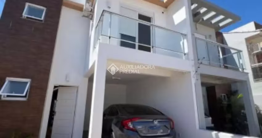 Casa com 3 quartos à venda na Um, 348, Três Vendas, Pelotas
