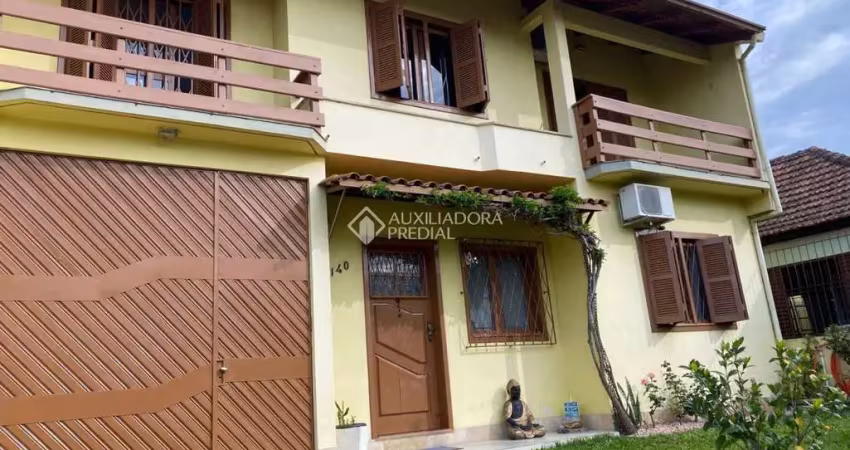 Casa com 5 quartos à venda na Rua Joaquim Nabuco, 140, Fátima, Canoas