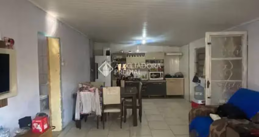 Casa com 3 quartos à venda na Rua Oito, 26, Guajuviras, Canoas
