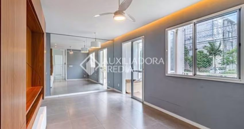 Apartamento com 3 quartos à venda na Avenida José Aloísio Filho, 411, Humaitá, Porto Alegre