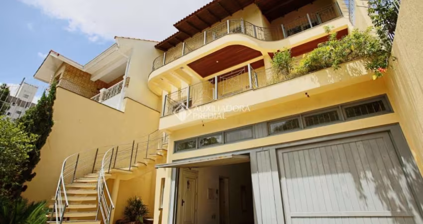 Casa com 5 quartos à venda na Rua Isidoro Tressi, 507, Jardim Botânico, Porto Alegre