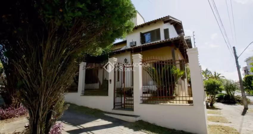 Casa em condomínio fechado com 4 quartos à venda na Rua Dona Adda Mascarenhas de Moraes, 1457, Jardim Itu Sabará, Porto Alegre