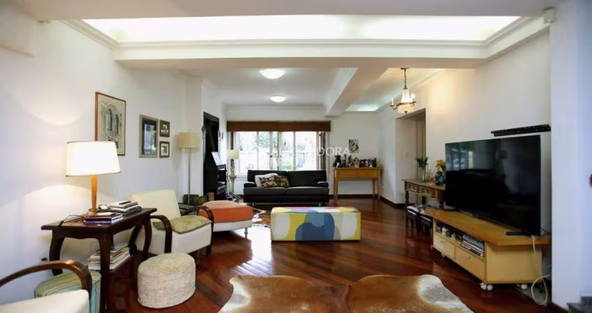 Casa com 4 quartos à venda na Rua Matias José Bins, 326, Três Figueiras, Porto Alegre