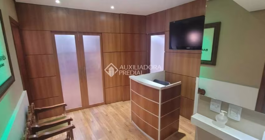Sala comercial à venda na Avenida Protásio Alves, 3111, Petrópolis, Porto Alegre