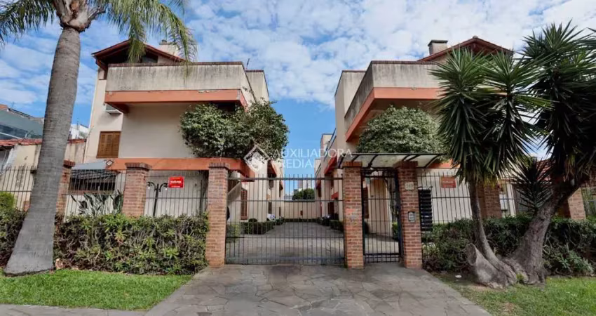Casa em condomínio fechado com 2 quartos à venda na Travessa Escobar, 269, Camaquã, Porto Alegre