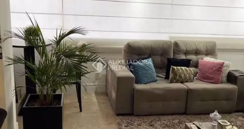 Apartamento com 3 quartos à venda na Rua Carlos Von Koseritz, 699, São João, Porto Alegre