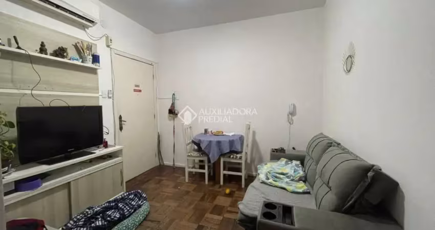 Apartamento com 1 quarto à venda na Rua Santo Antônio, 746, Floresta, Porto Alegre