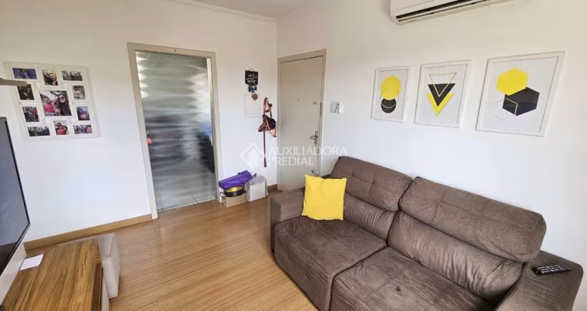 Apartamento com 2 quartos à venda na Rua Engenheiro Fernando Mendes Ribeiro, 30, Santo Antônio, Porto Alegre